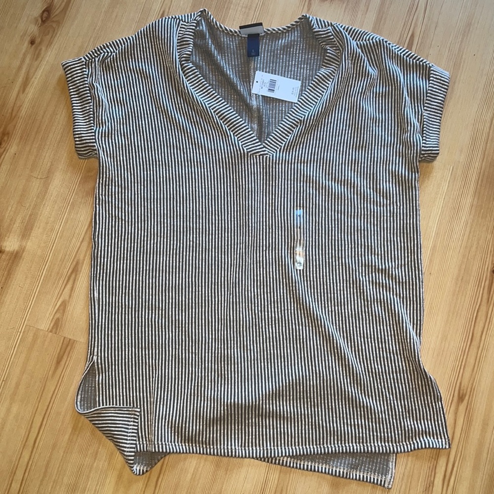 BRAND NEW WITH TAGS! Daytrip striped shirt